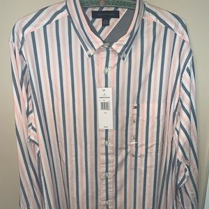 Tommy Hilfiger (NWT) button down